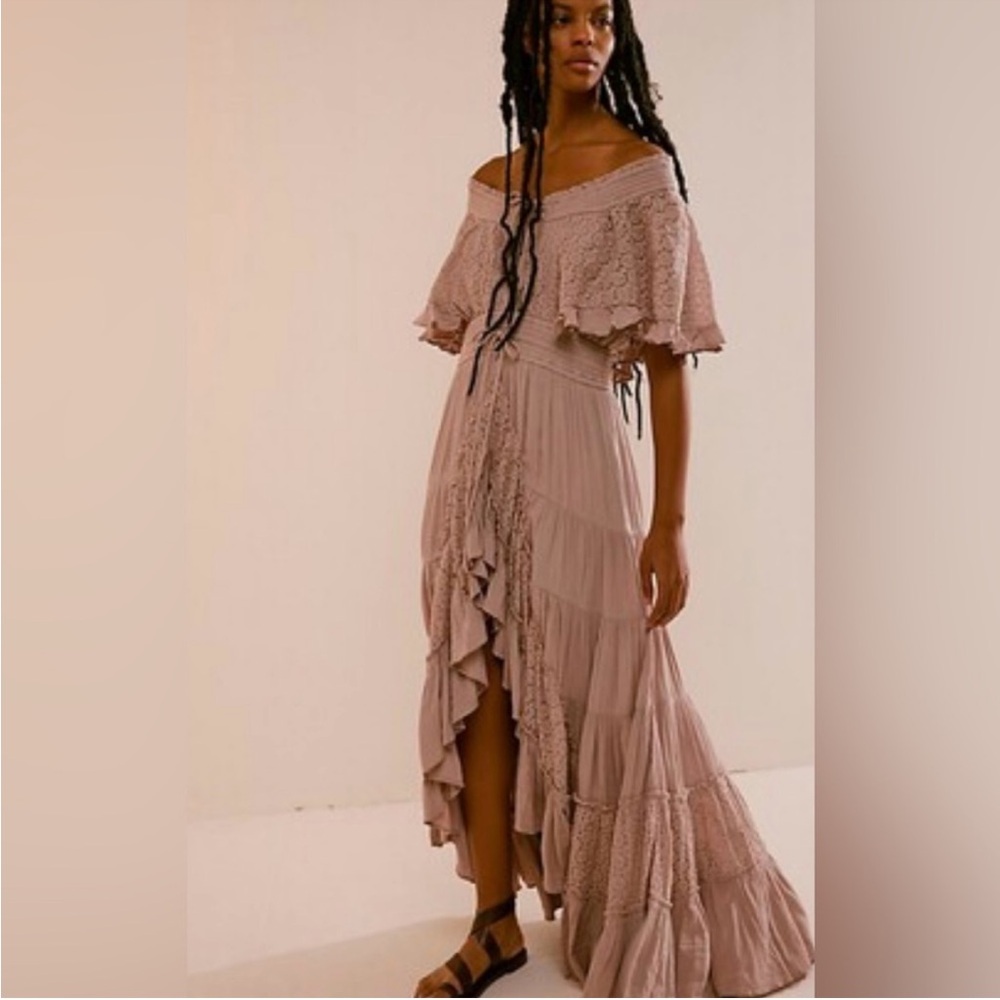 Free People Off-Shoulder Lace Dress in Mauve size small